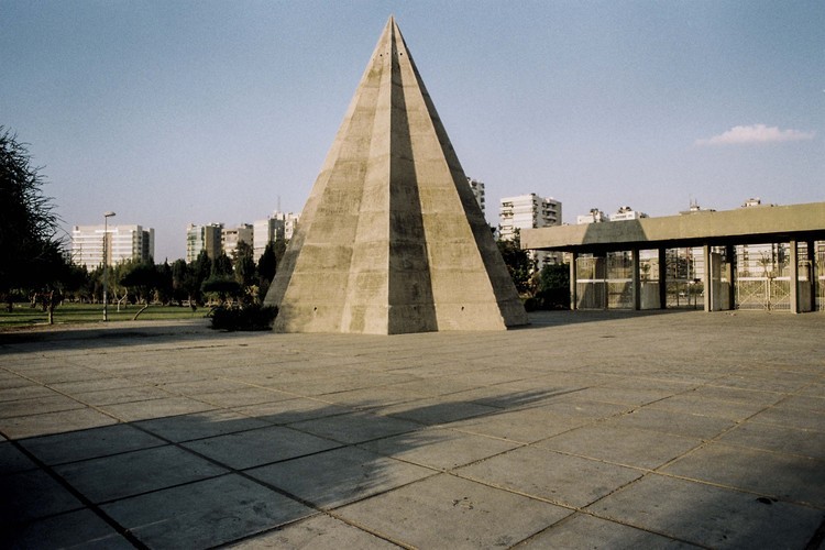 未完成的尼迈耶建筑丨黎巴嫩丨奥斯卡·尼迈耶-14