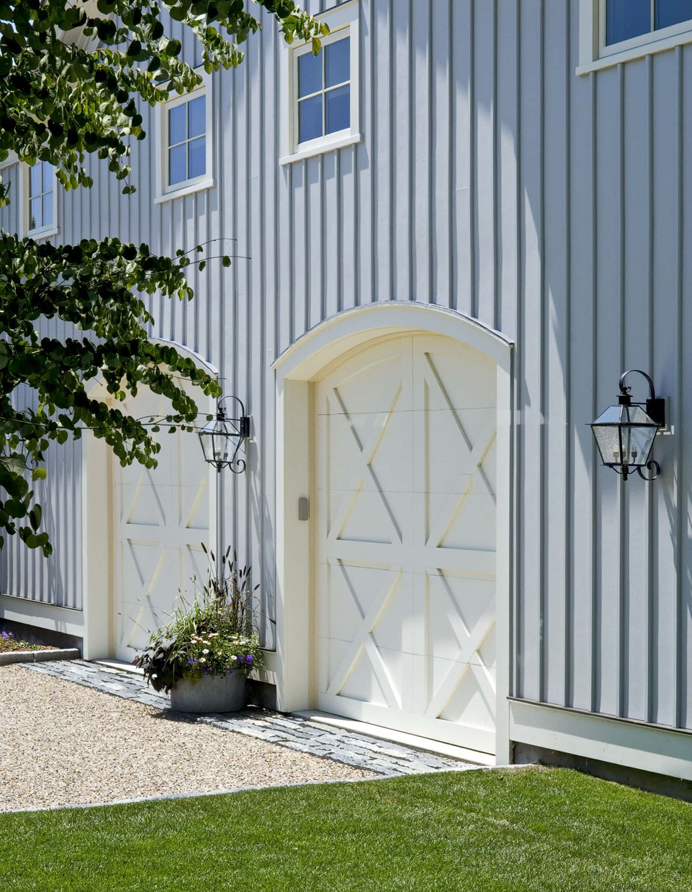 Charming New England Barn-Inspired Carriage House Retreat-12