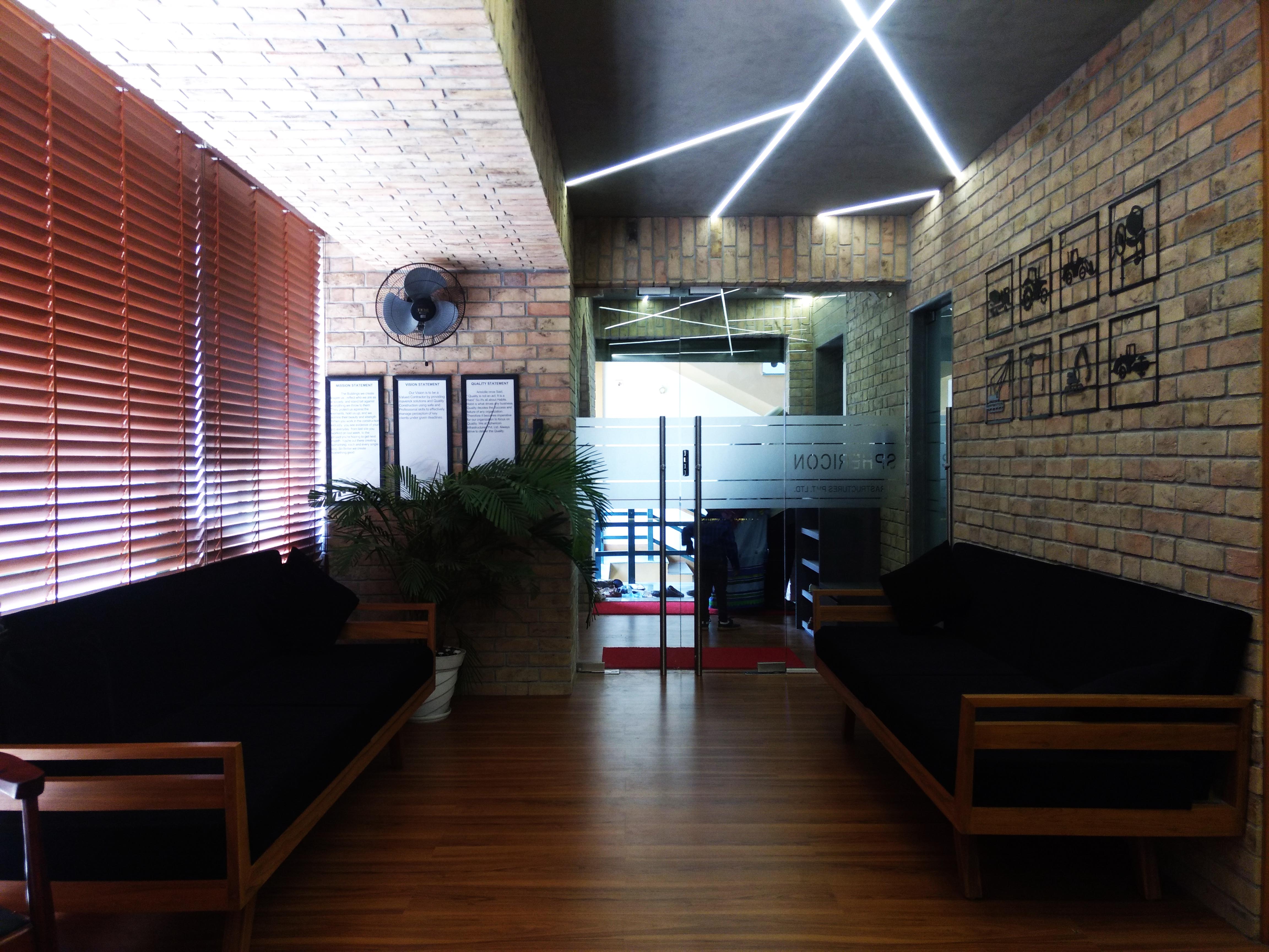 建筑工厂协作公司的现代办公室设计-9