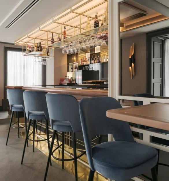 欧洲之星里斯本海湾酒店（注：Eurostars一般指欧洲之星酒店集团，Bai·a推测是葡萄牙语海湾baía的错误写法，结合语境这样翻译较为合适，但纯字面内容主要是品牌和地名，严格来说直接音译欧罗之星里斯本拜阿更准确） 丨PF1 Interiorismo Contract-34