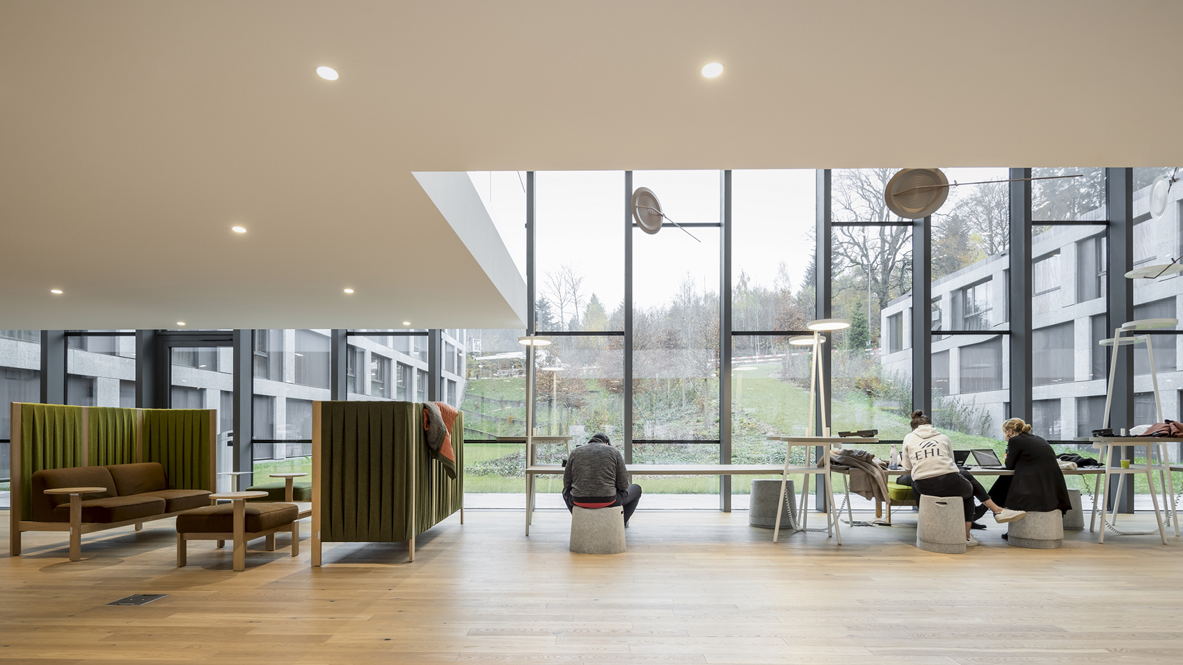 瑞士 EHL 酒店管理商学院丨IttenBrechbühl-29