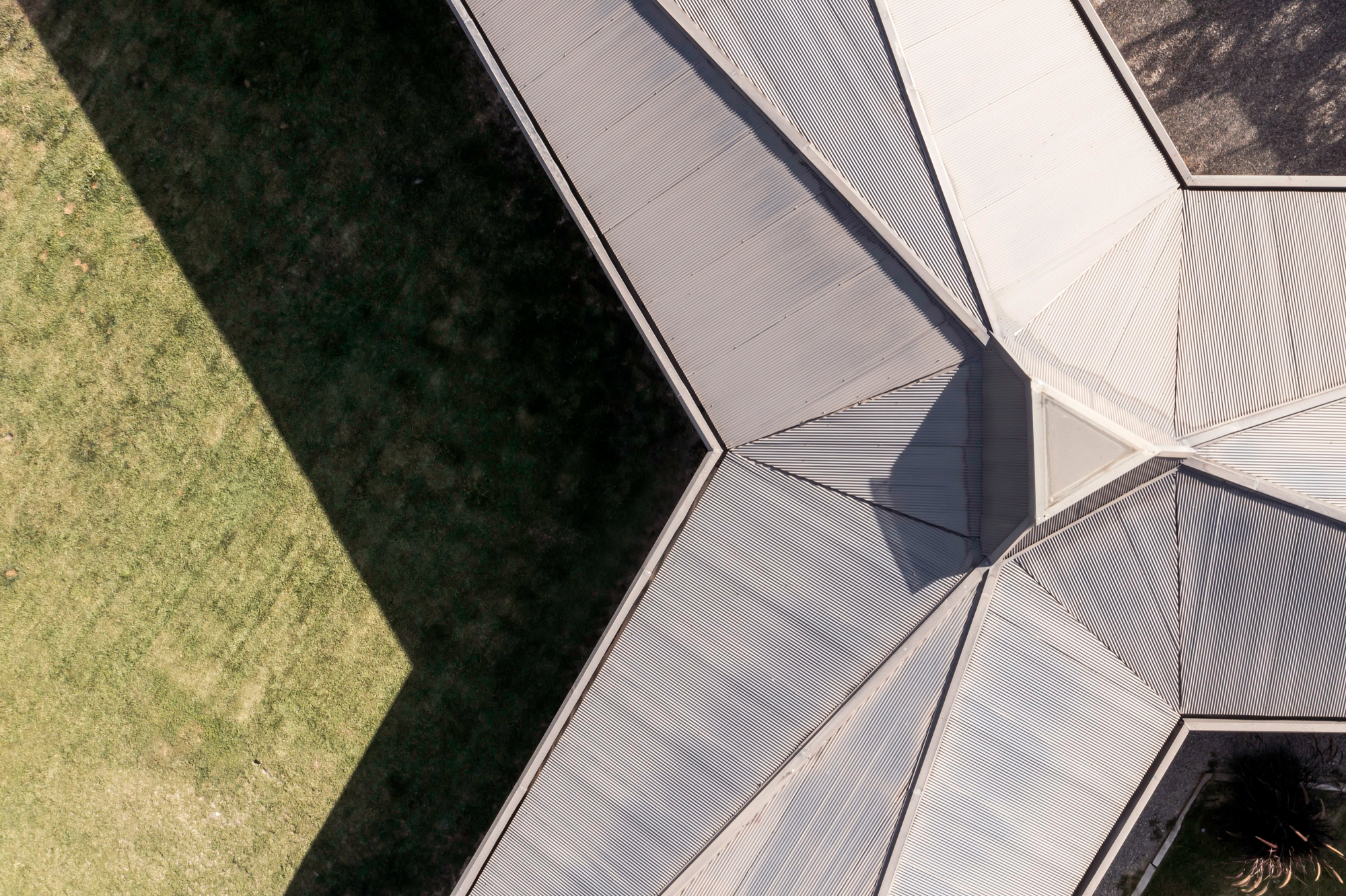 铁人三项运动员之家丨智利圣地亚哥丨Mas & Fernandez Arquitectos-22