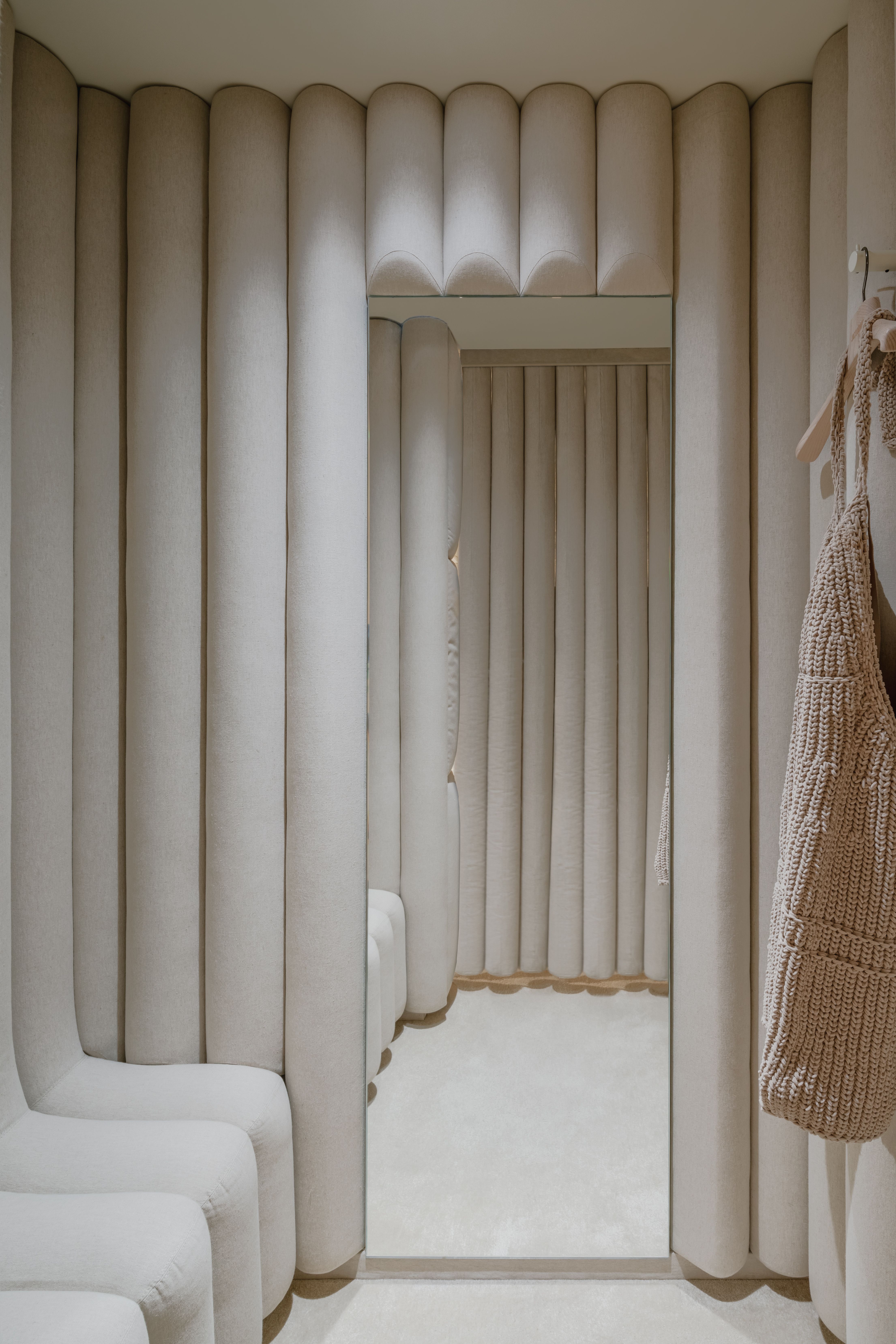 Jacquemus 巴黎伦敦旗舰店-31