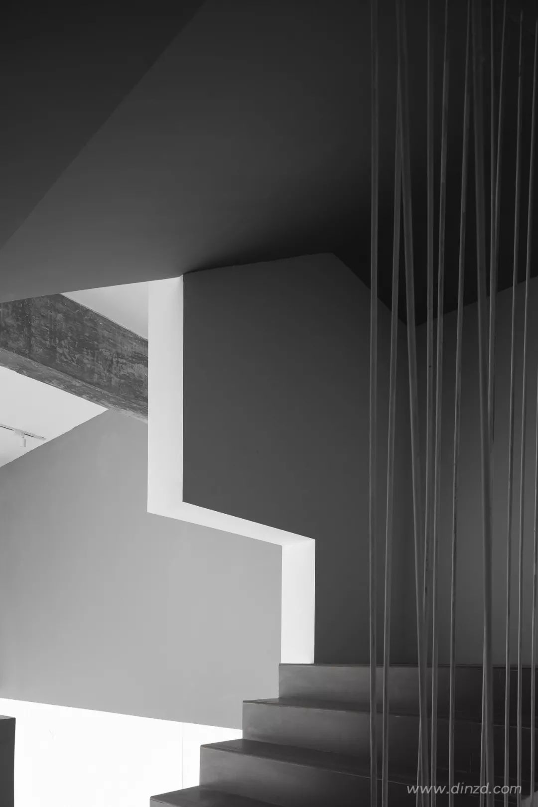 叛逆者 JYC 服饰办公空间 | 几何美学与功能性的完美融合-36