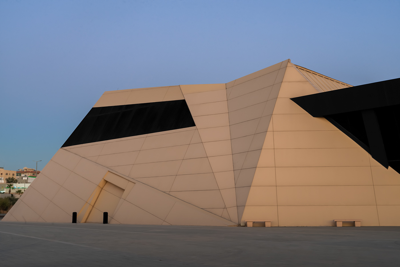 Anastasiya Gushchina丨文化建筑丨The Royal Tank Museum-9