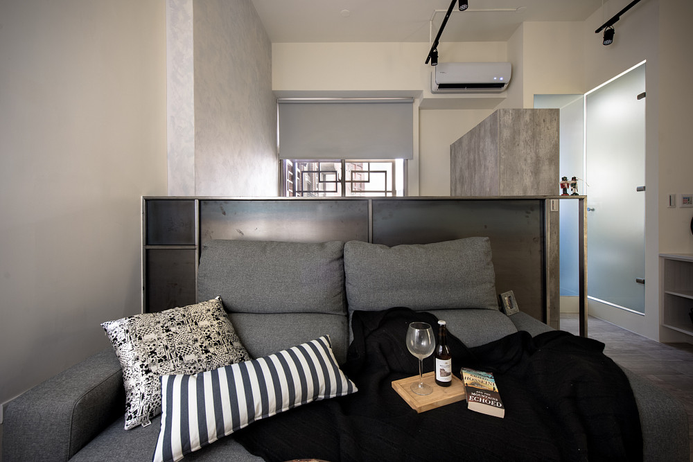 女性单身工业宅  寓子设计-9