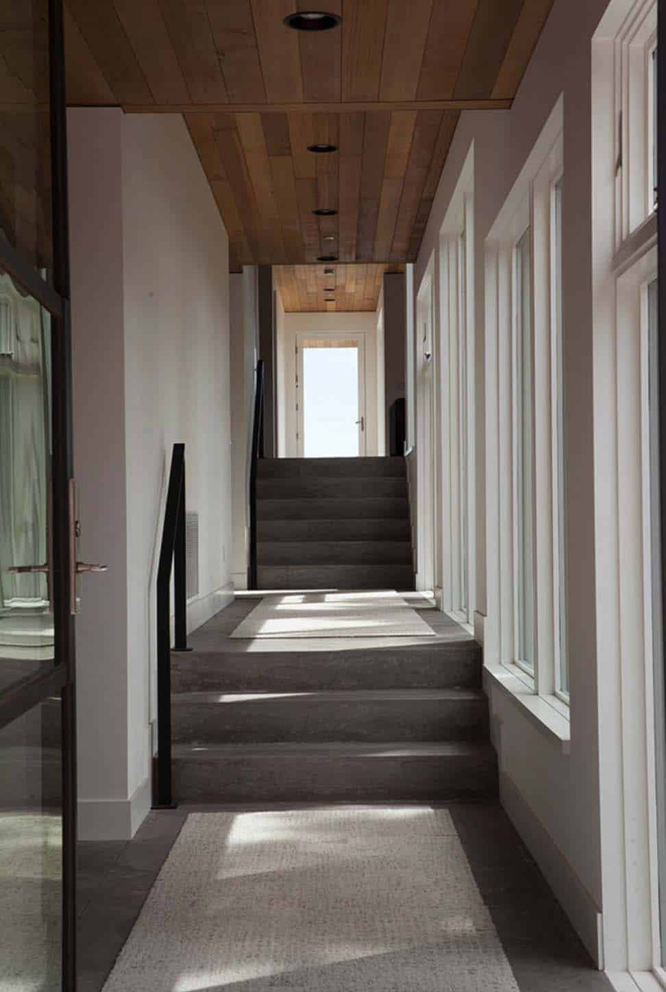 Seaside retreat celebrates indoor-outdoor living in Stinson Beach-3