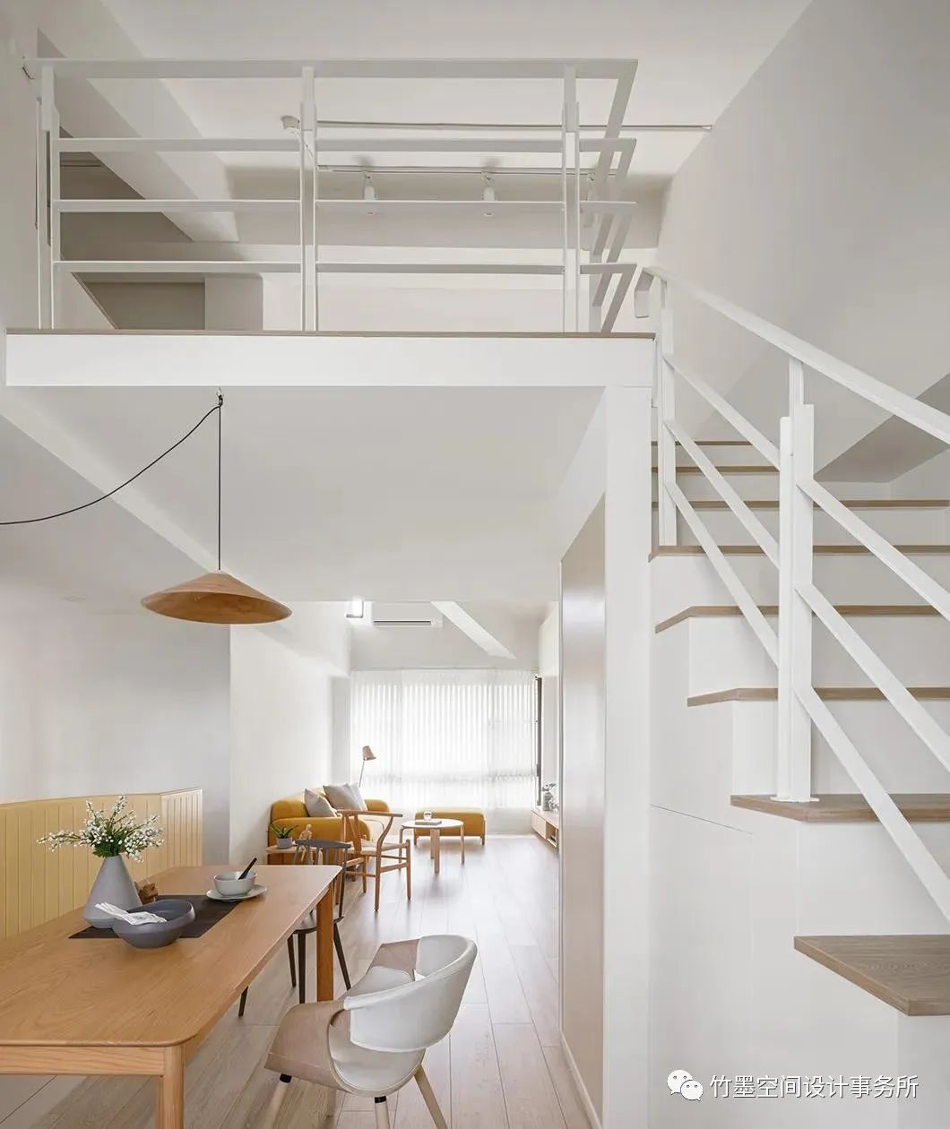 北欧风家居设计,色彩与甜蜜的梦幻之旅-21