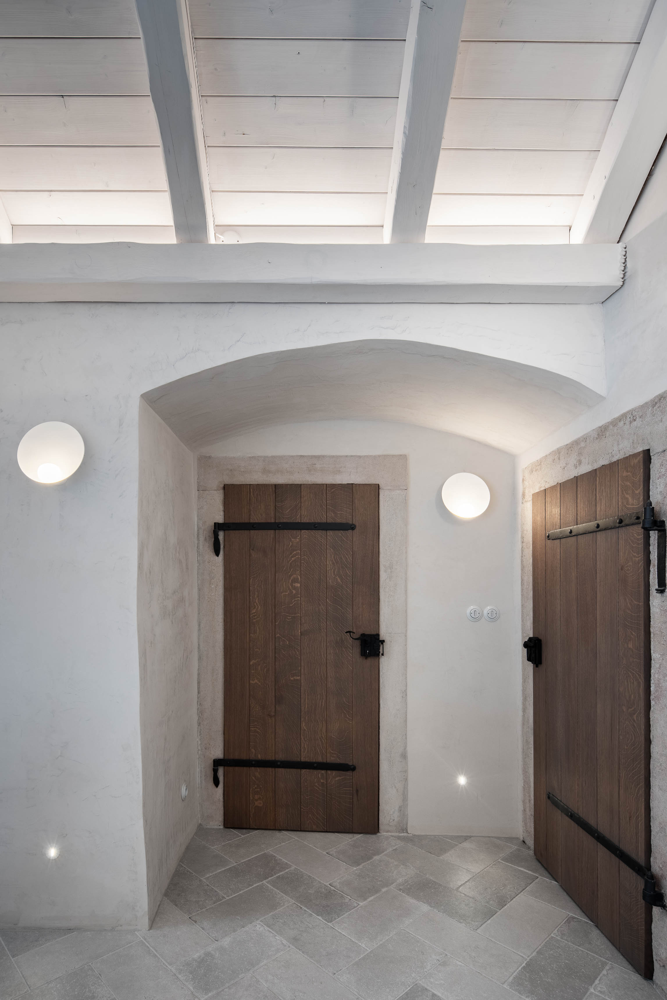 墙屋丨捷克丨OOOOX-31