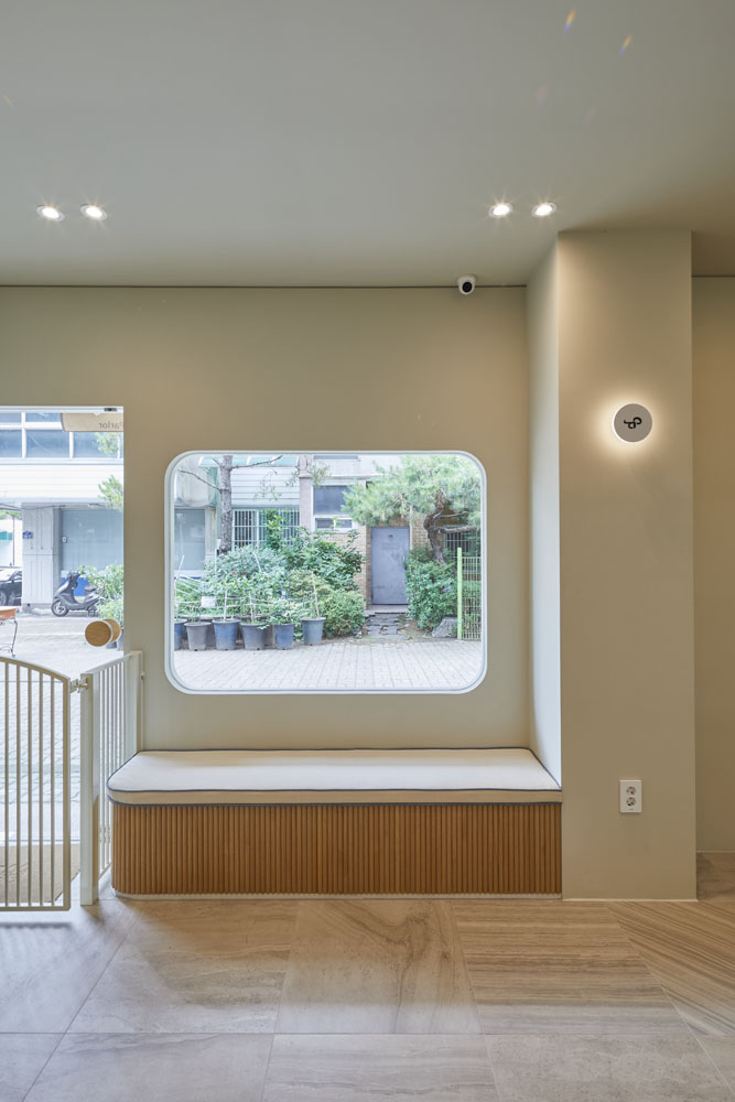 简约清新宠物美容室设计-12