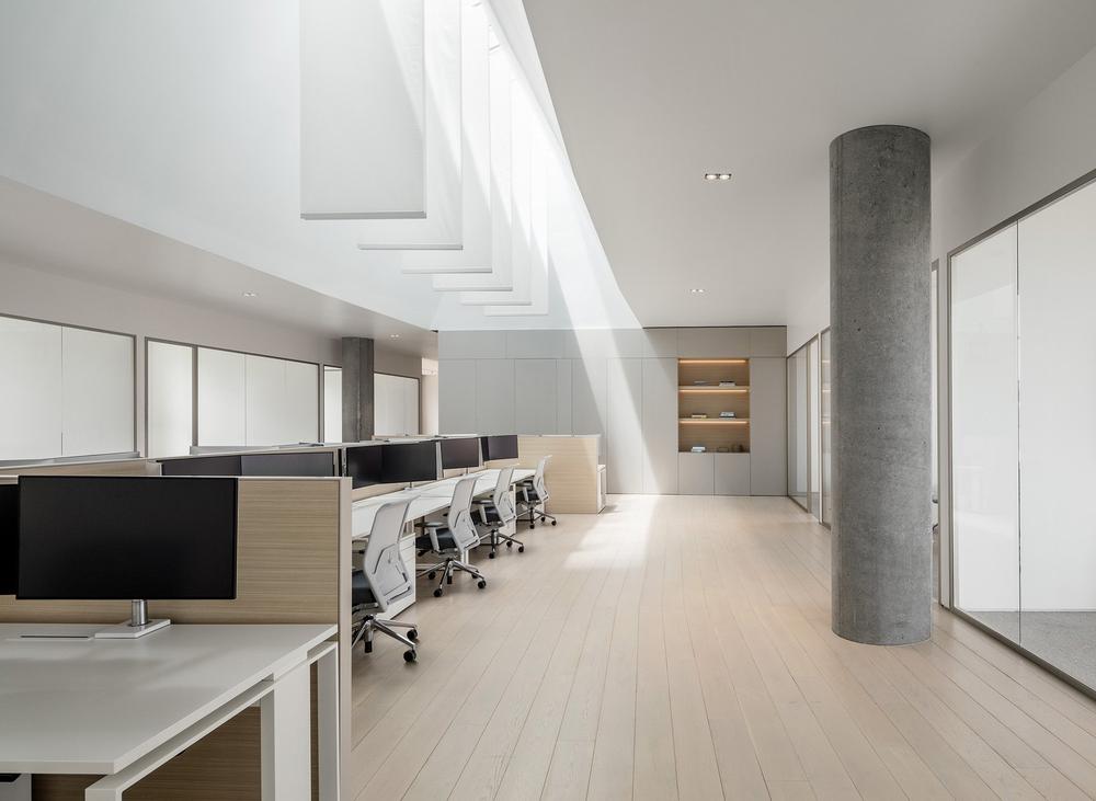 与光共舞的灵性办公空间-12