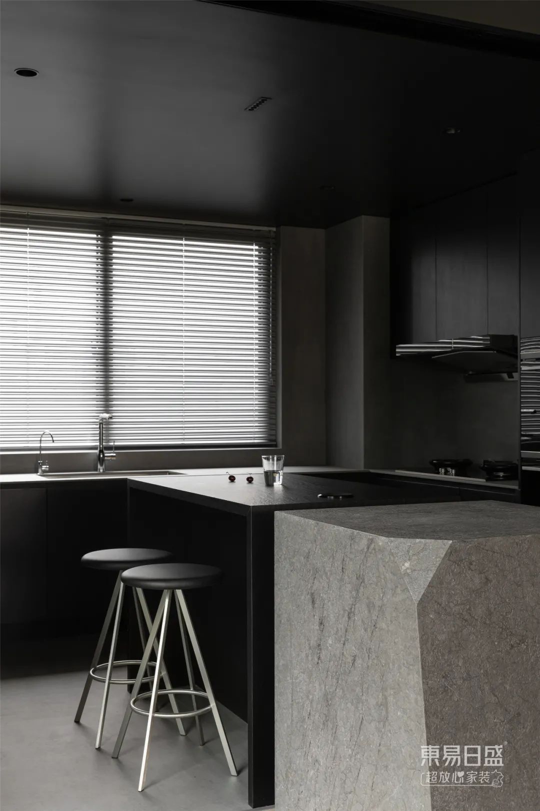 【原创实景首发】钱浙明作品：大白-98