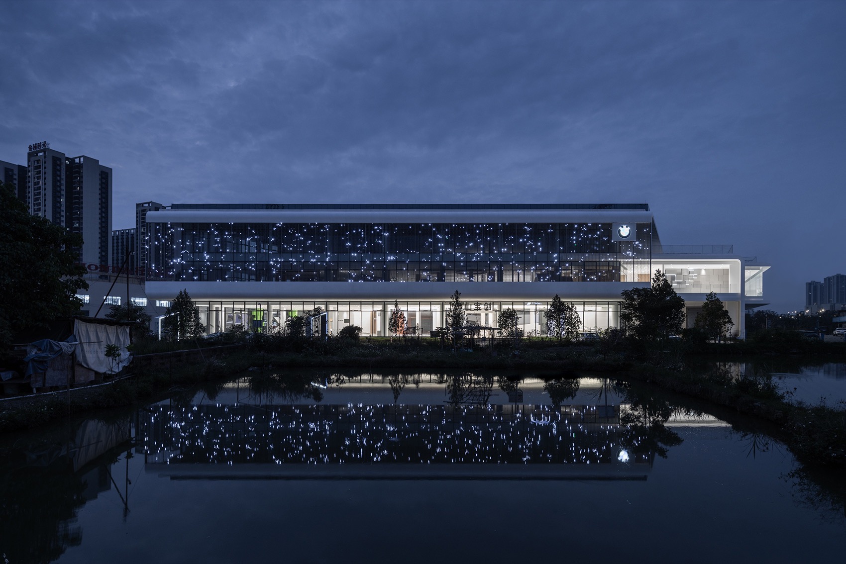BMW佛山宝马宝创绿星灯塔项目 / 朱海博建筑设计事务所-24
