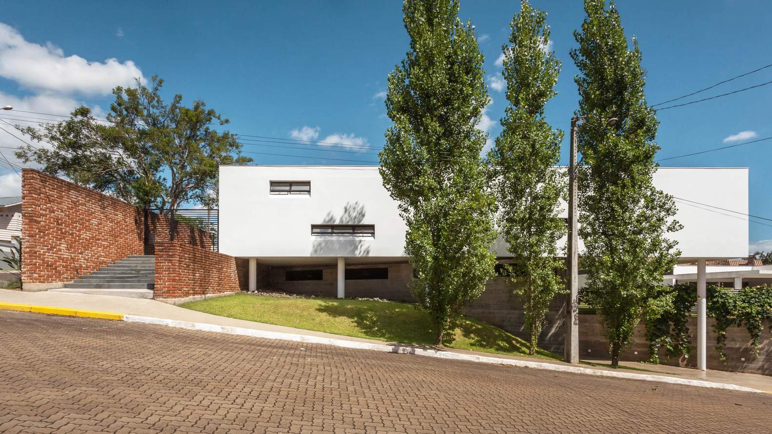 巴西里约热内卢联排别墅与房车空间完美融合-26