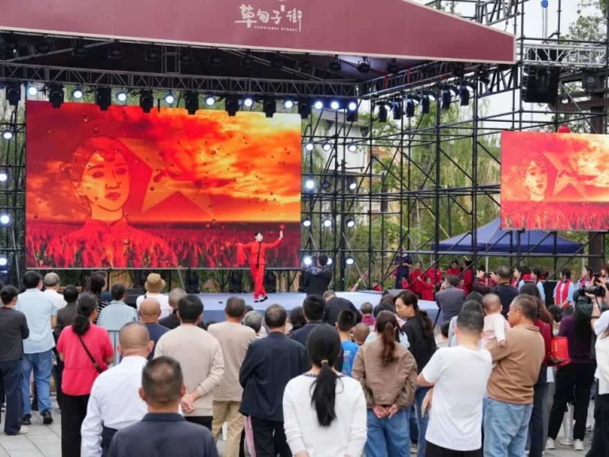 媒体聚焦|央视新闻点赞!中南建院“投建营”一体化项目——随州草甸子街国庆火爆出圈!-39