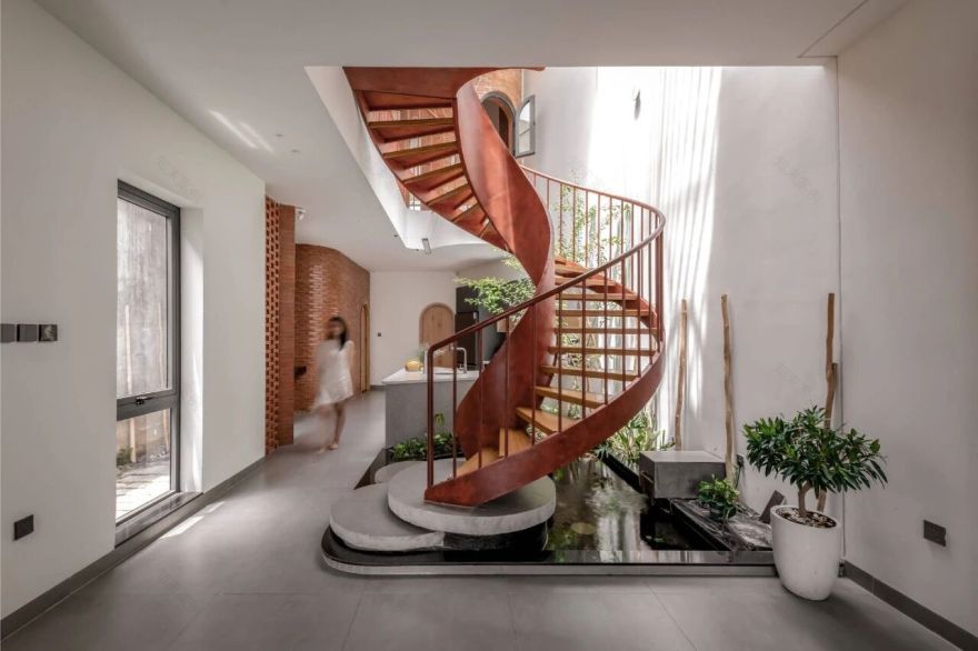 把房子扭成“Z”字,在闹市中心安了个会呼吸的家-12