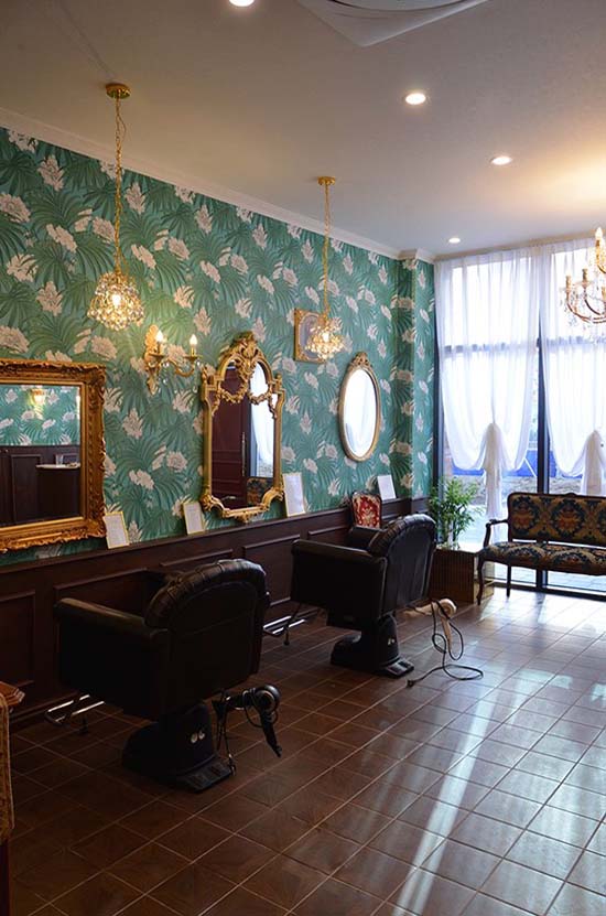 创意墙壁设计的韩式美容室-5