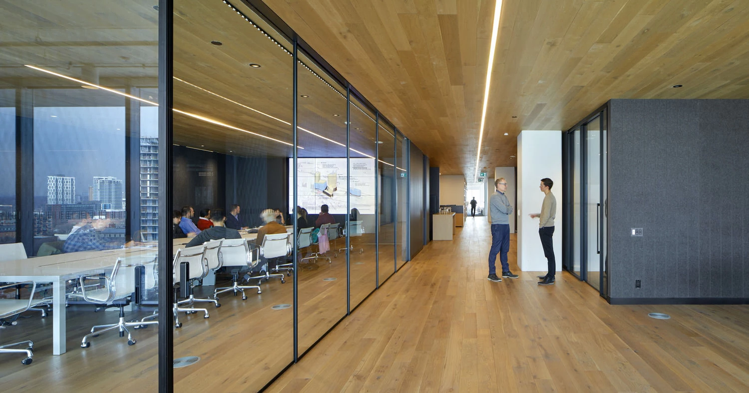 多伦多 KPMB Architects 办公室 | 温馨原木与城市景观的完美结合-40