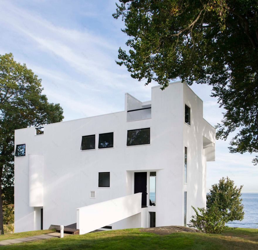 Richard Meier's 1960s Smith House captured in new photographs-3