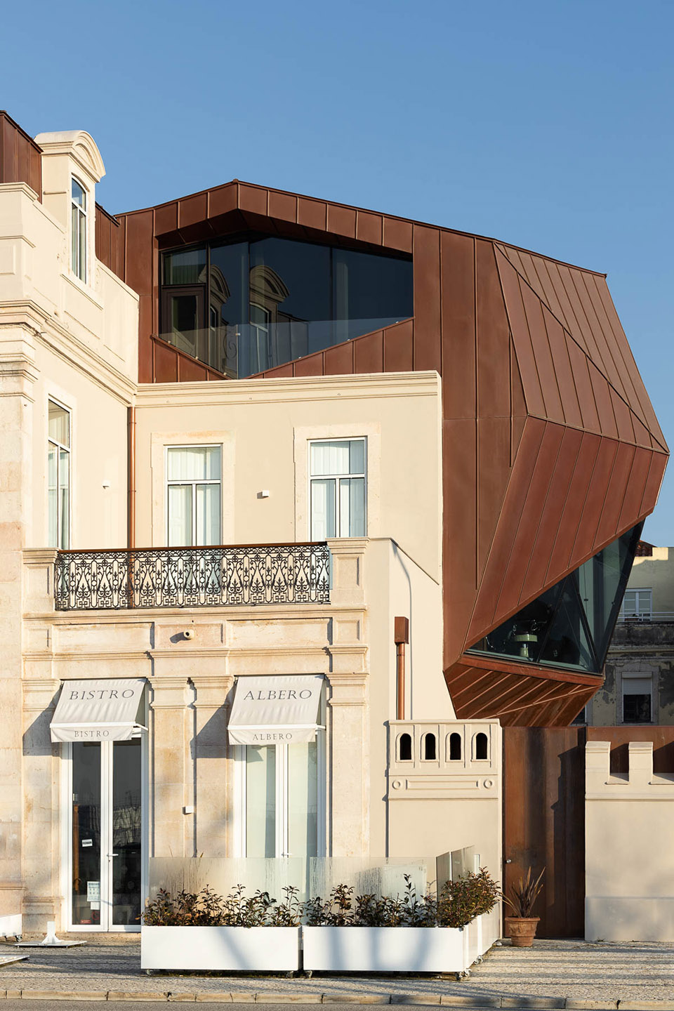 葡萄牙百年的老宅改造的办公楼丨danielmsantos,eng + arq 事务所-13