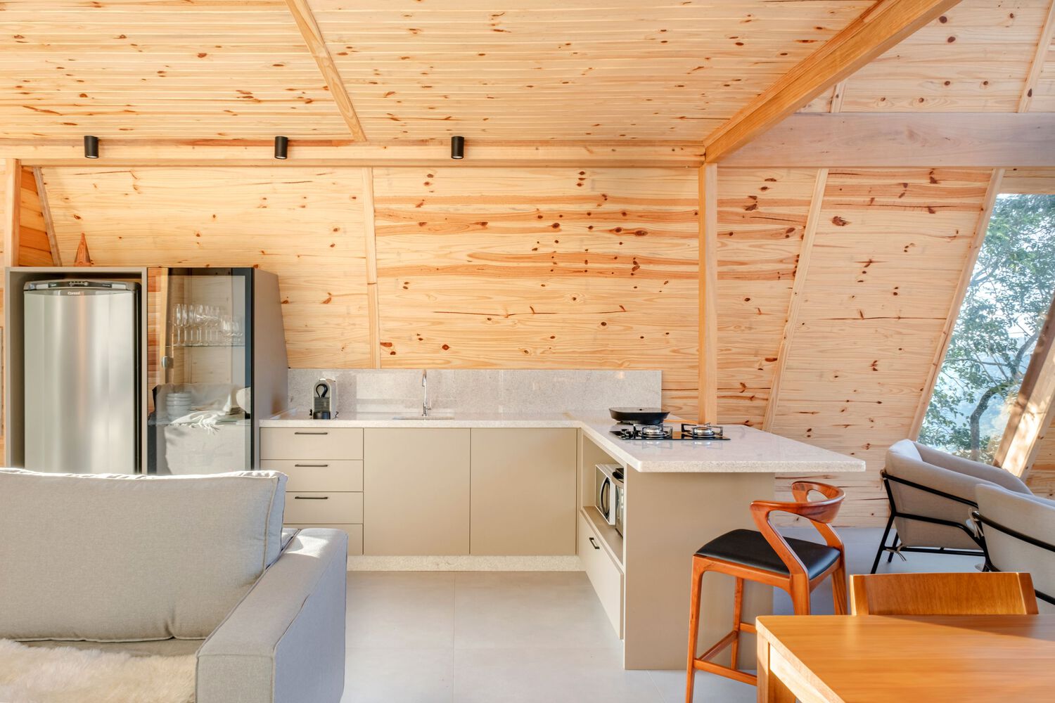 巴西 Pinto Bandeira 自然景观中的 La Pinta Chalets-30