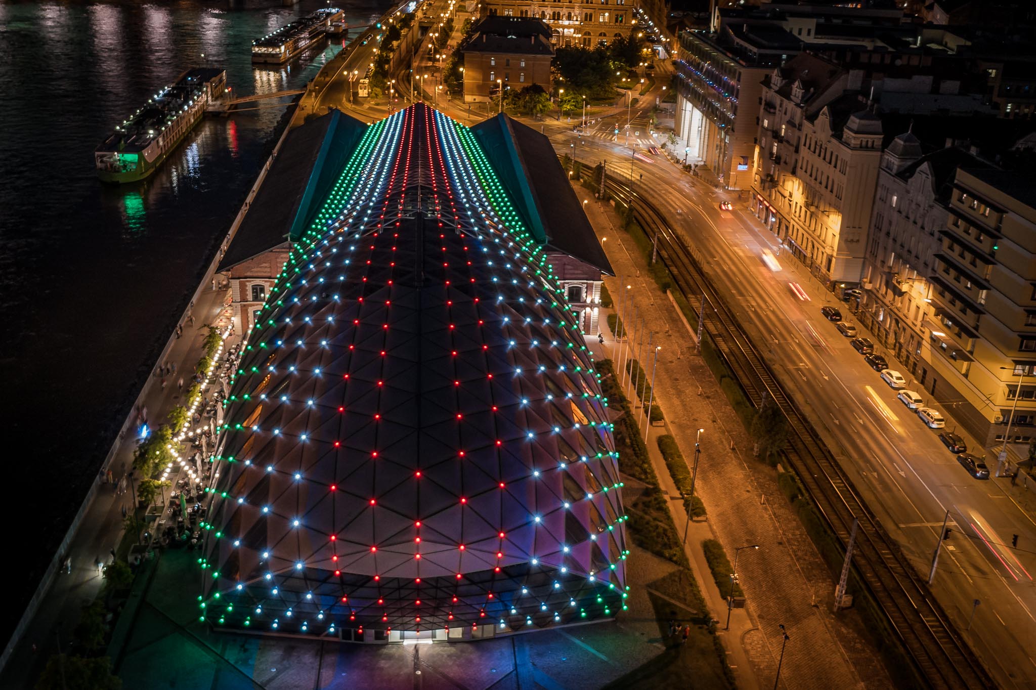 The Whale 建筑灯光设计丨匈牙利布达佩斯丨Tamas Dragon-13