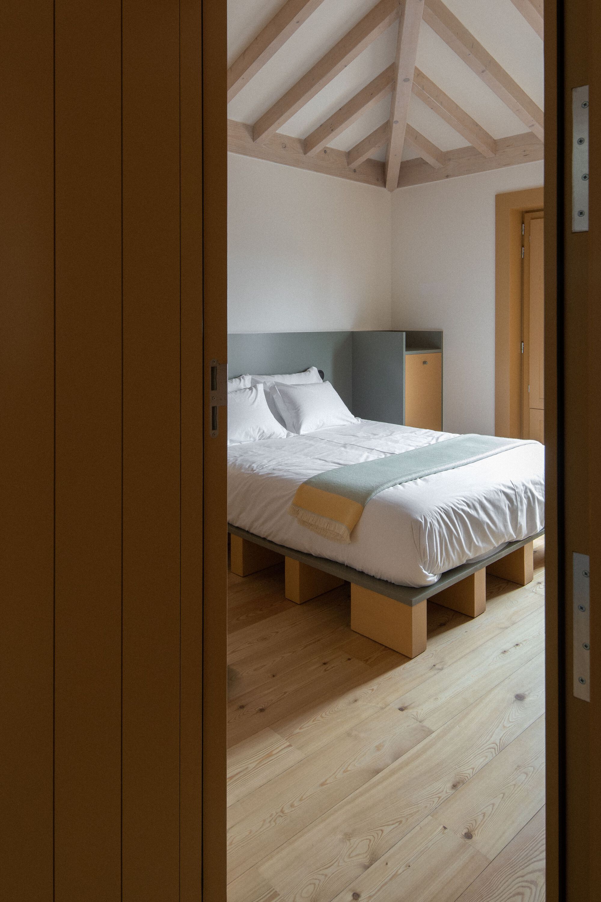 纳特拉韦萨酒店丨葡萄牙波尔图丨depA architects-30