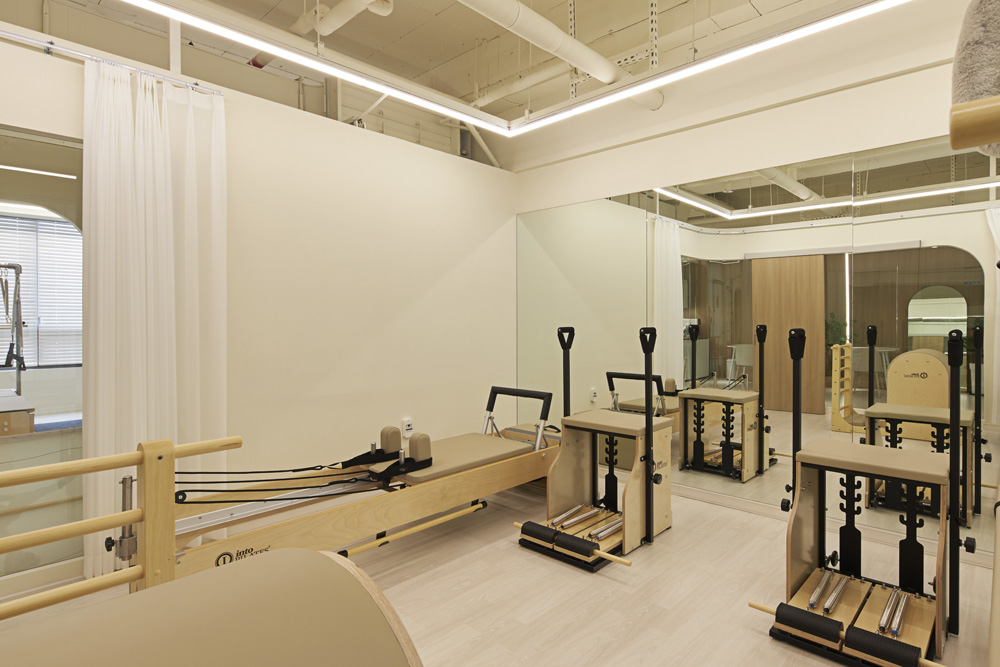 白色与木质，打造高级设计感的 26 平米小空间-13