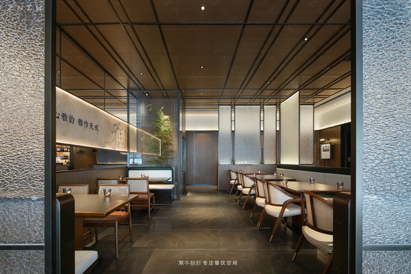 湘湘雅厨(西宁店)丨中国西宁丨紫牛餐饮空间设计-13