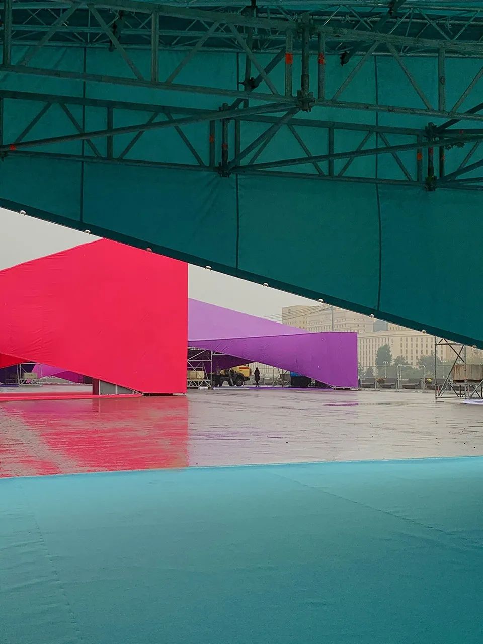 2020 俄罗斯创意产业节展亭 | 色彩缤纷的滨水空间-20