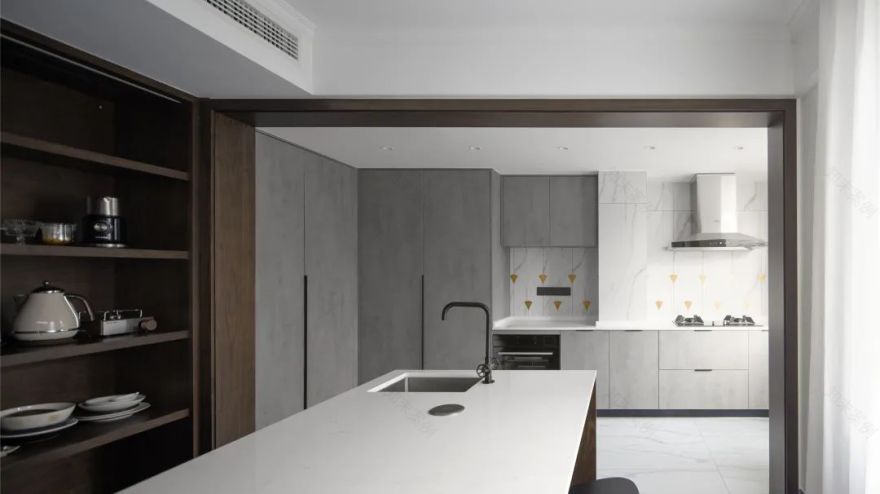 无风格设计,打造自由职业者的理想复式空间-55