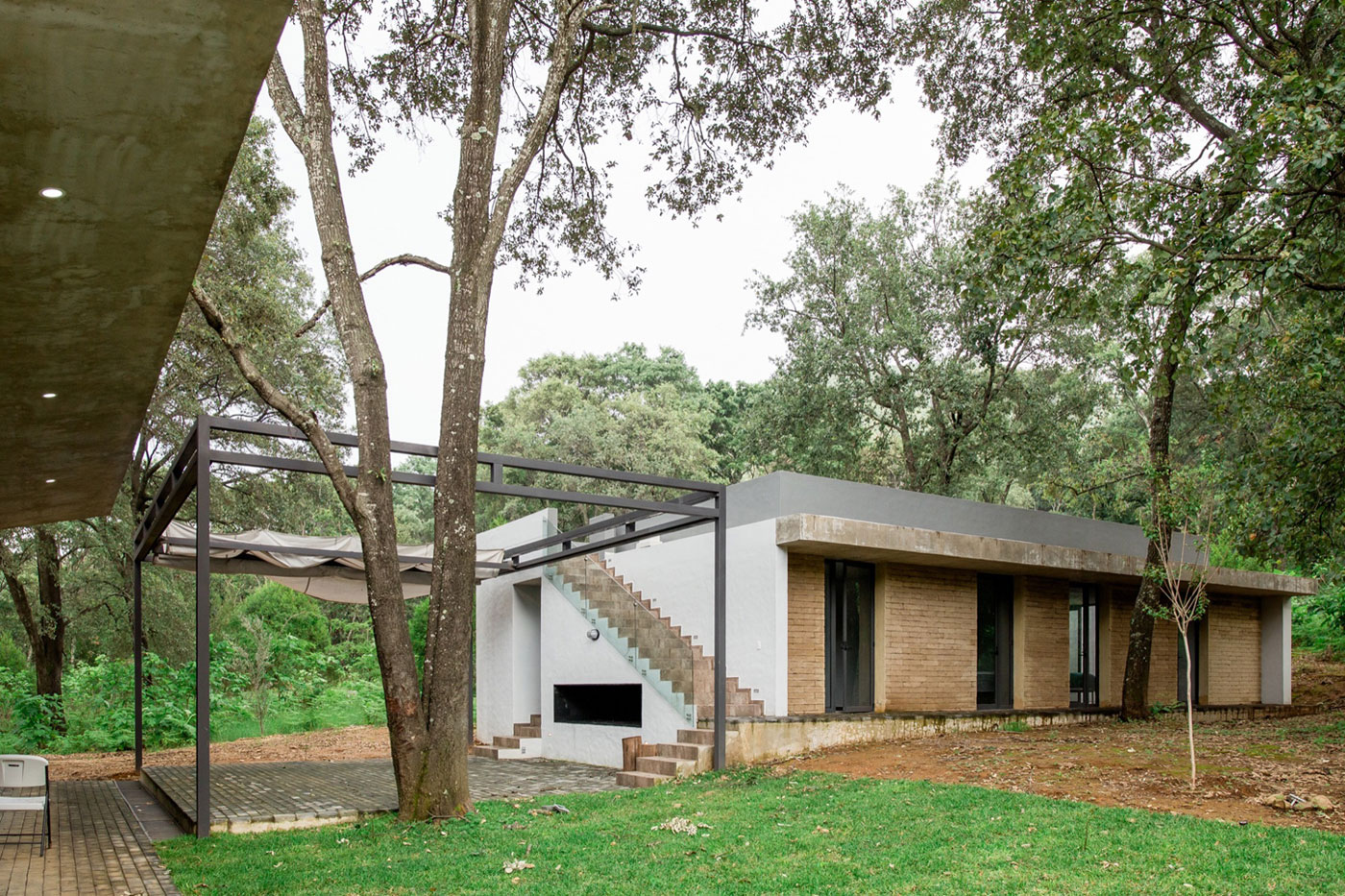 墨西哥森林中的现代住宅设计-12