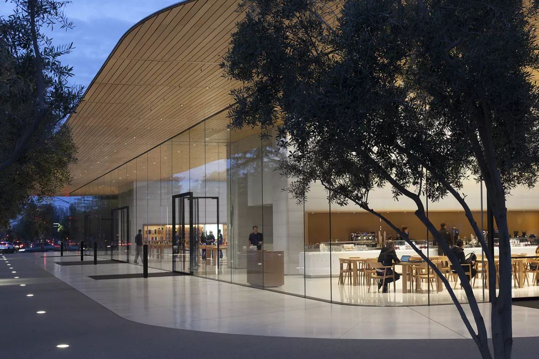 苹果总部游客中心-11