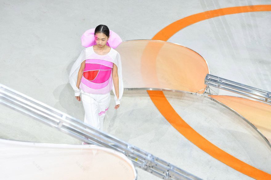 上海 FENGYI TAN 23SS 时装秀场丨中国上海丨TUO 建筑设计事务所-12