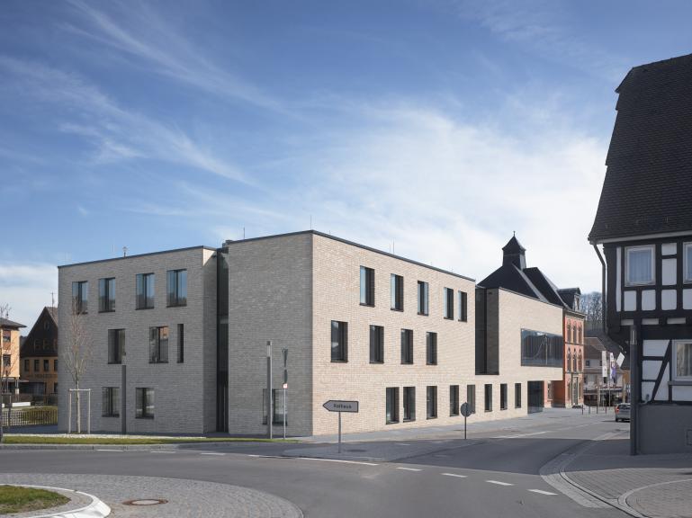 埃伯斯巴赫市政厅丨Harris + Kurrle Architekten-4