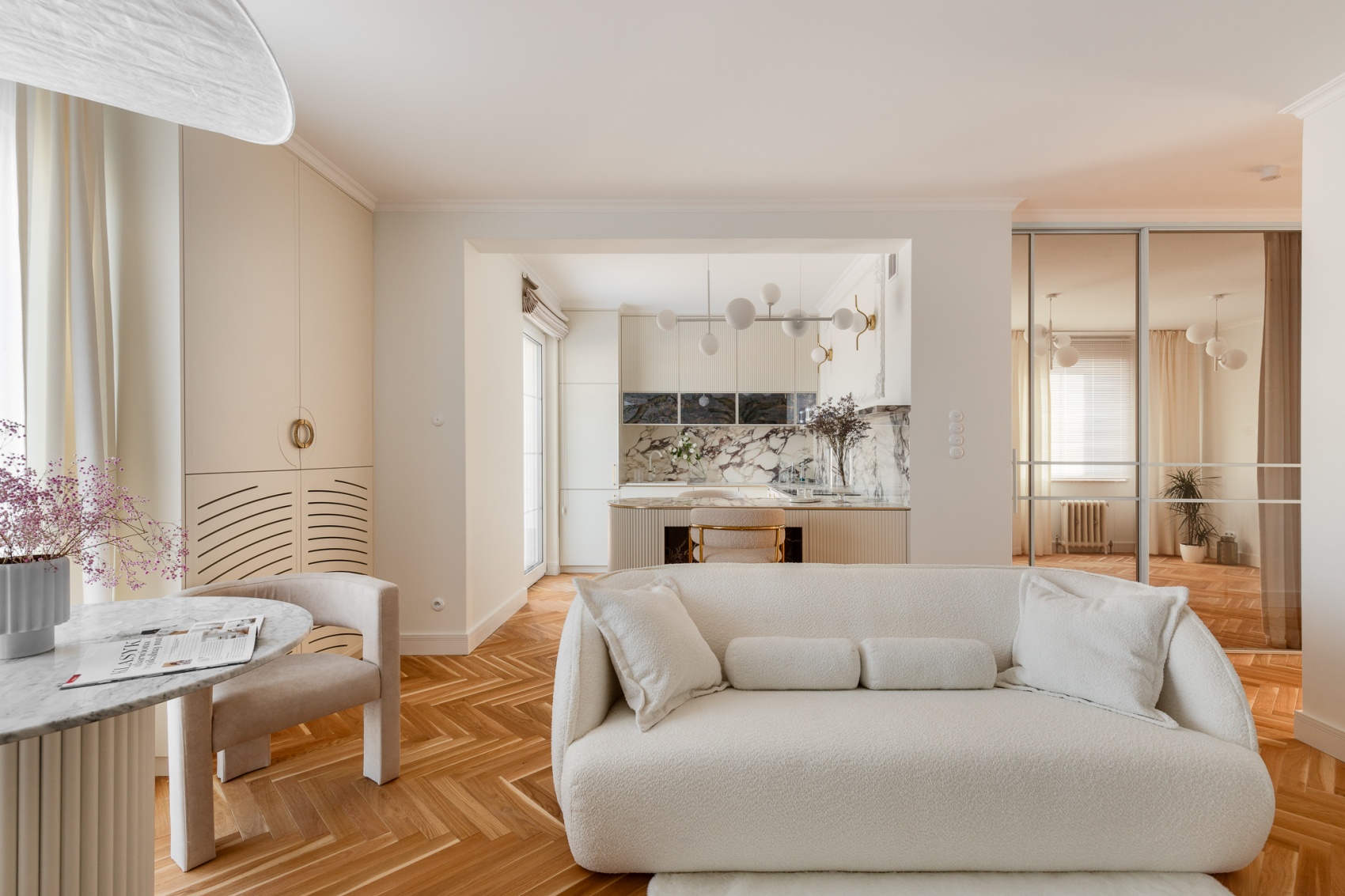 具有艺术灵魂的公寓室内设计-19