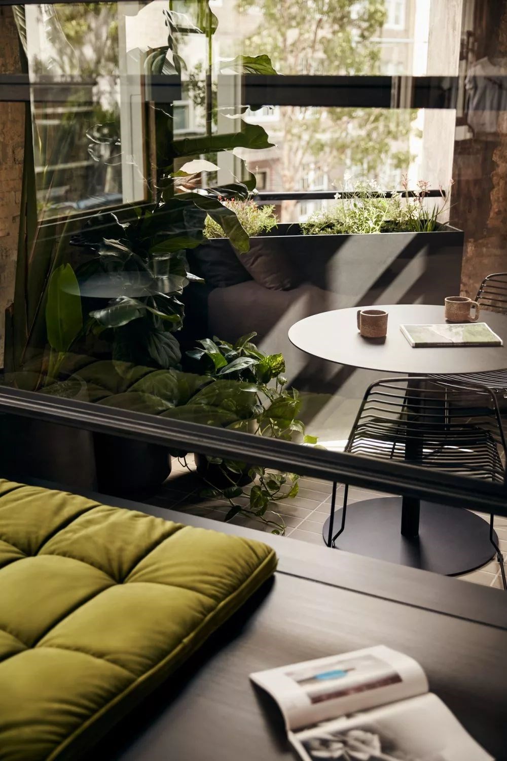 原来还可以这么玩，从一间废弃工厂打造的酒店设计找灵感-13