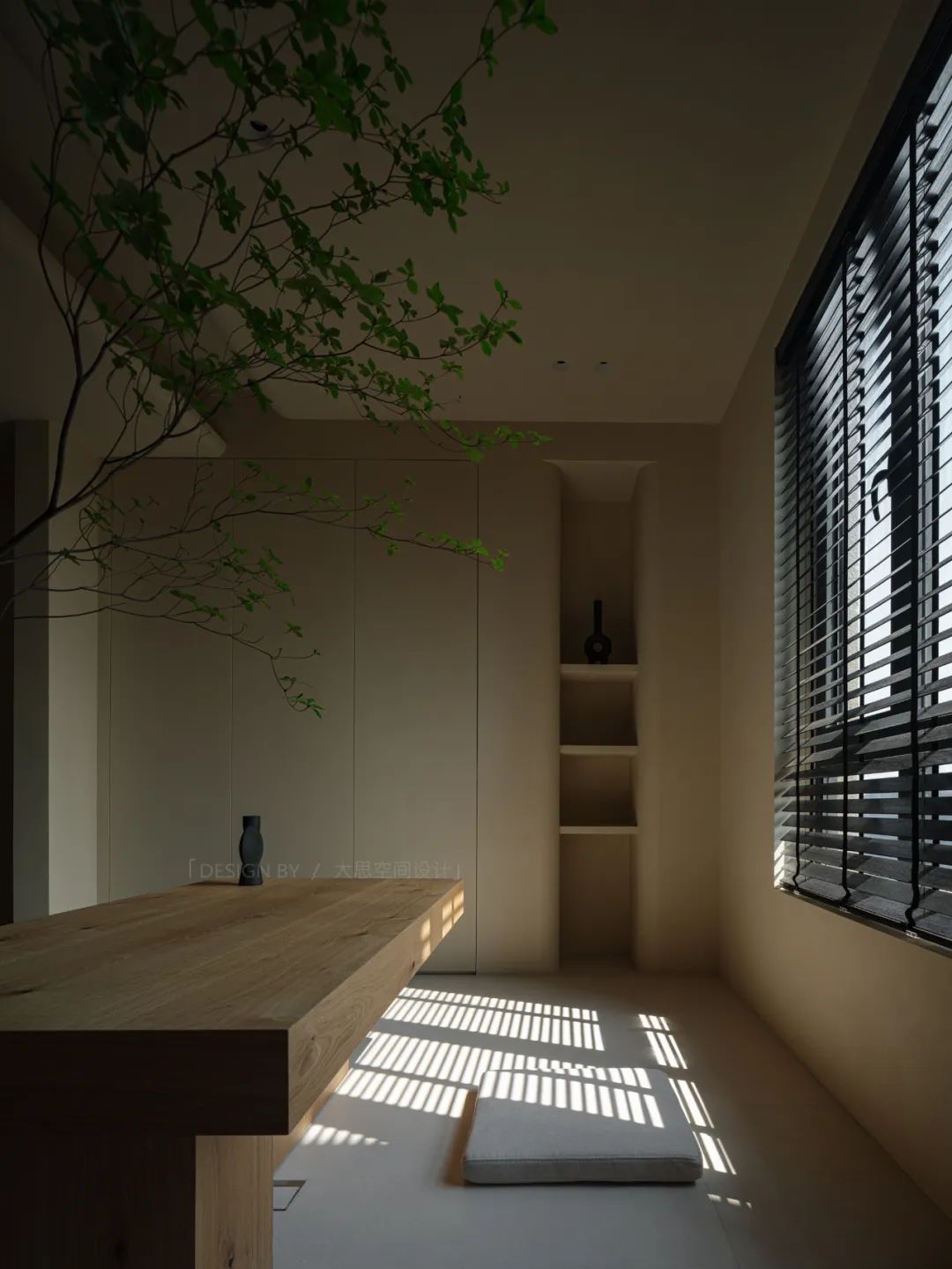 暖黄色宁静住宅丨中国武汉丨大思-32