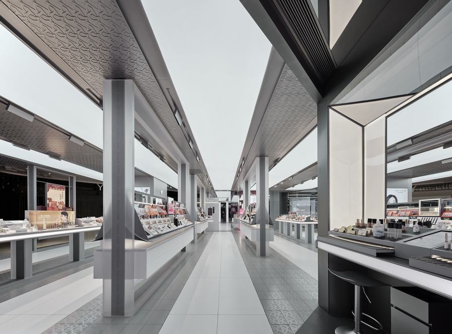 完美日记杭州湖滨in88旗舰店，店铺延续了品牌的不受限制的美 - 米尚丽零售设计网 MISUNLY- 美好品牌店铺空间发现者-3