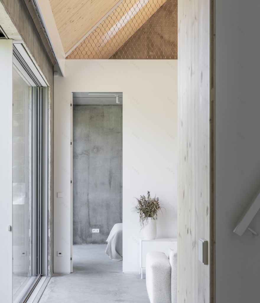 科纳茨基湖畔小屋丨波兰丨Archmondo-31