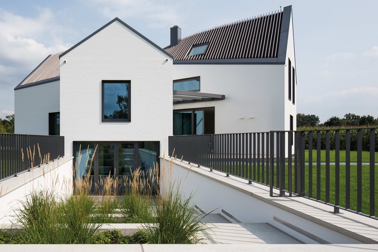 德国小镇边缘的参数化设计之家-2