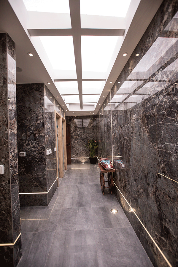 现代别墅泳池,按摩浴缸和桑拿房丨埃及开罗-26