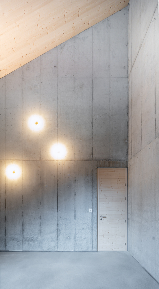 瑞士 Be· 村混凝土与木材结合的现代别墅设计丨studio SML-25