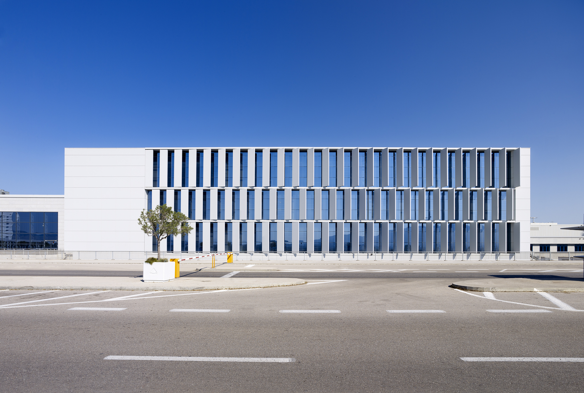 South Wing Expansion - Athens International Airport / Alexandros N. Tombazis and Associates | AVW Architecture-34