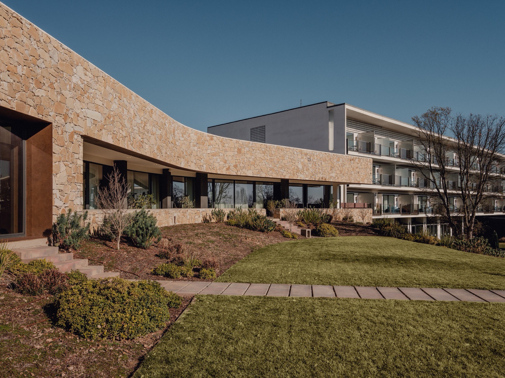 水疗健康中心，西班牙 / Lagula Arquitectes-10