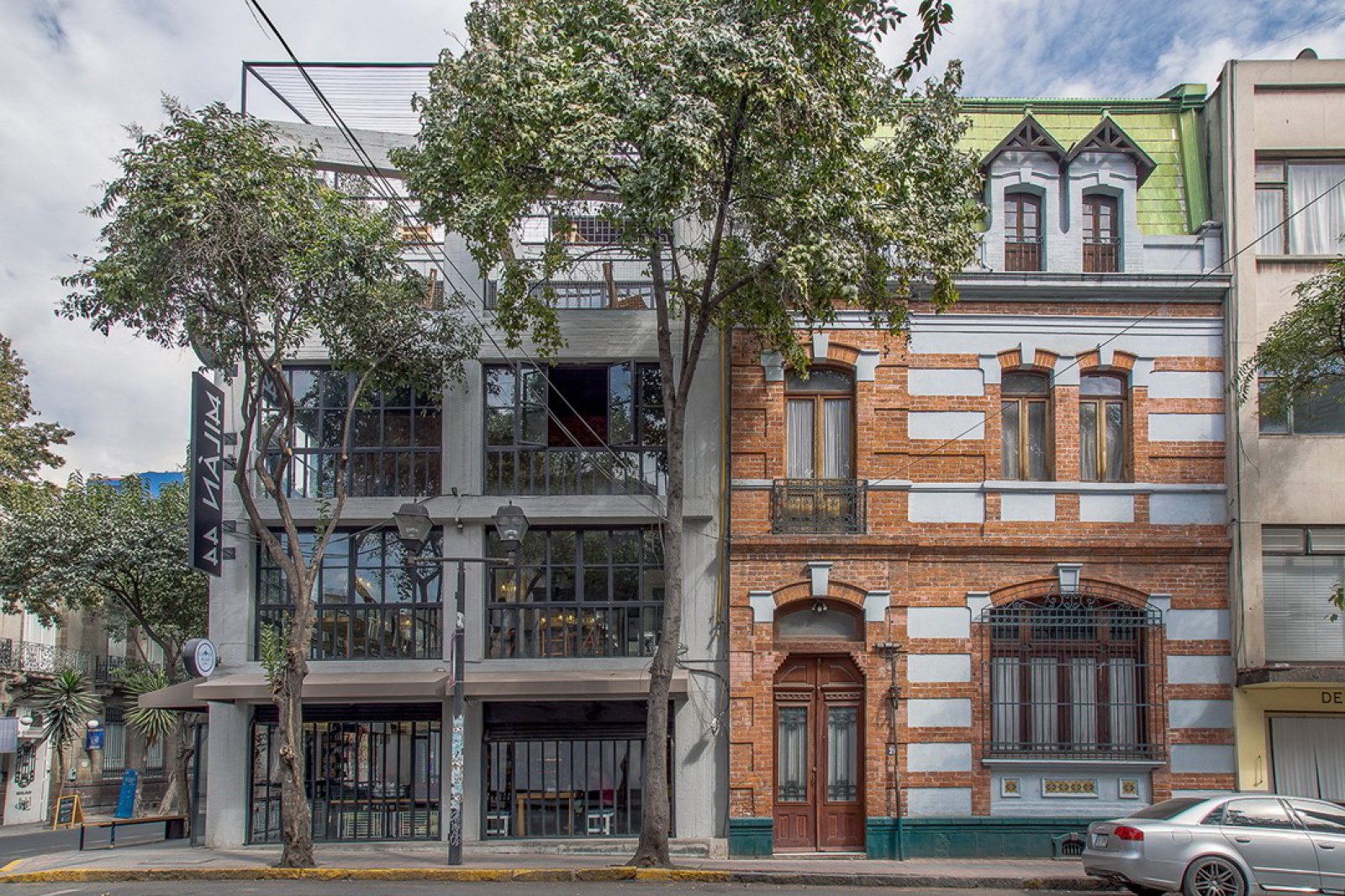 汽车零件仓库改造的“米兰44”市场  Amezcua-8