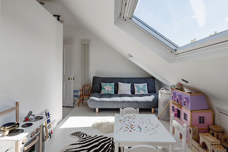 伦敦灰色调公寓的活力点缀-24