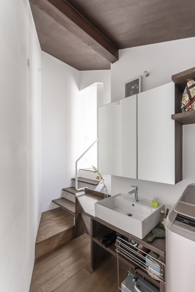 小さな幸せがたくさんある家森のような空間に向かって過ごすふたりだけの時間 | Style of Life | 100%LiFE-14