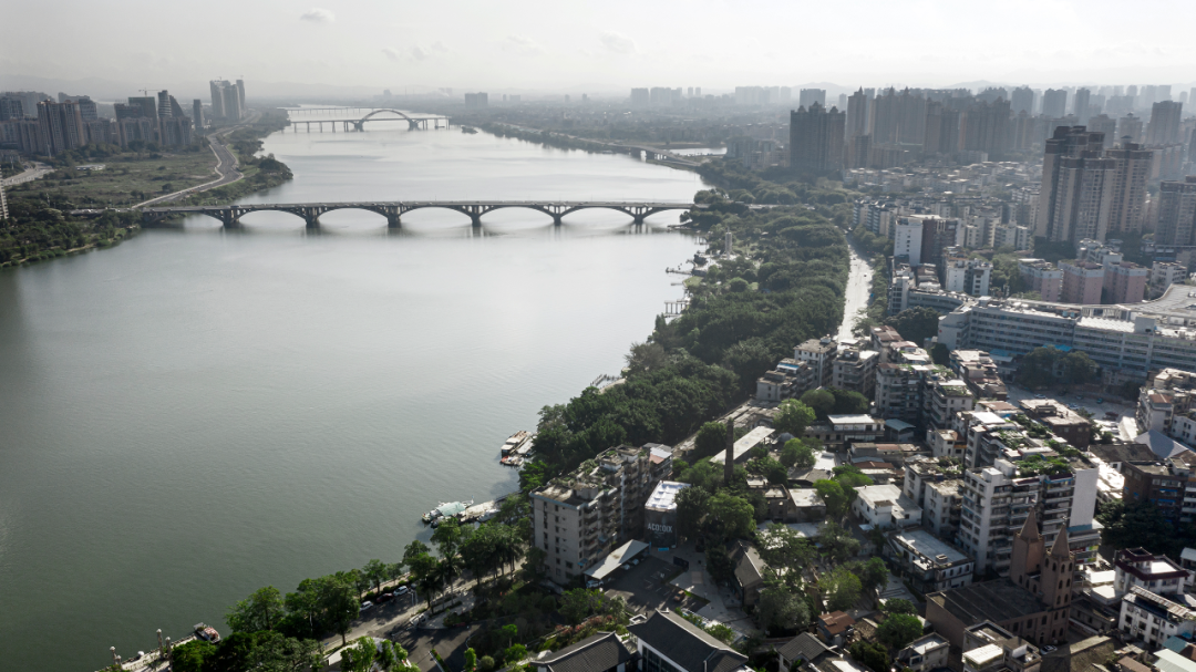 篽箖·上野书屋丨中国惠州丨BDSD吾界空间设计-7