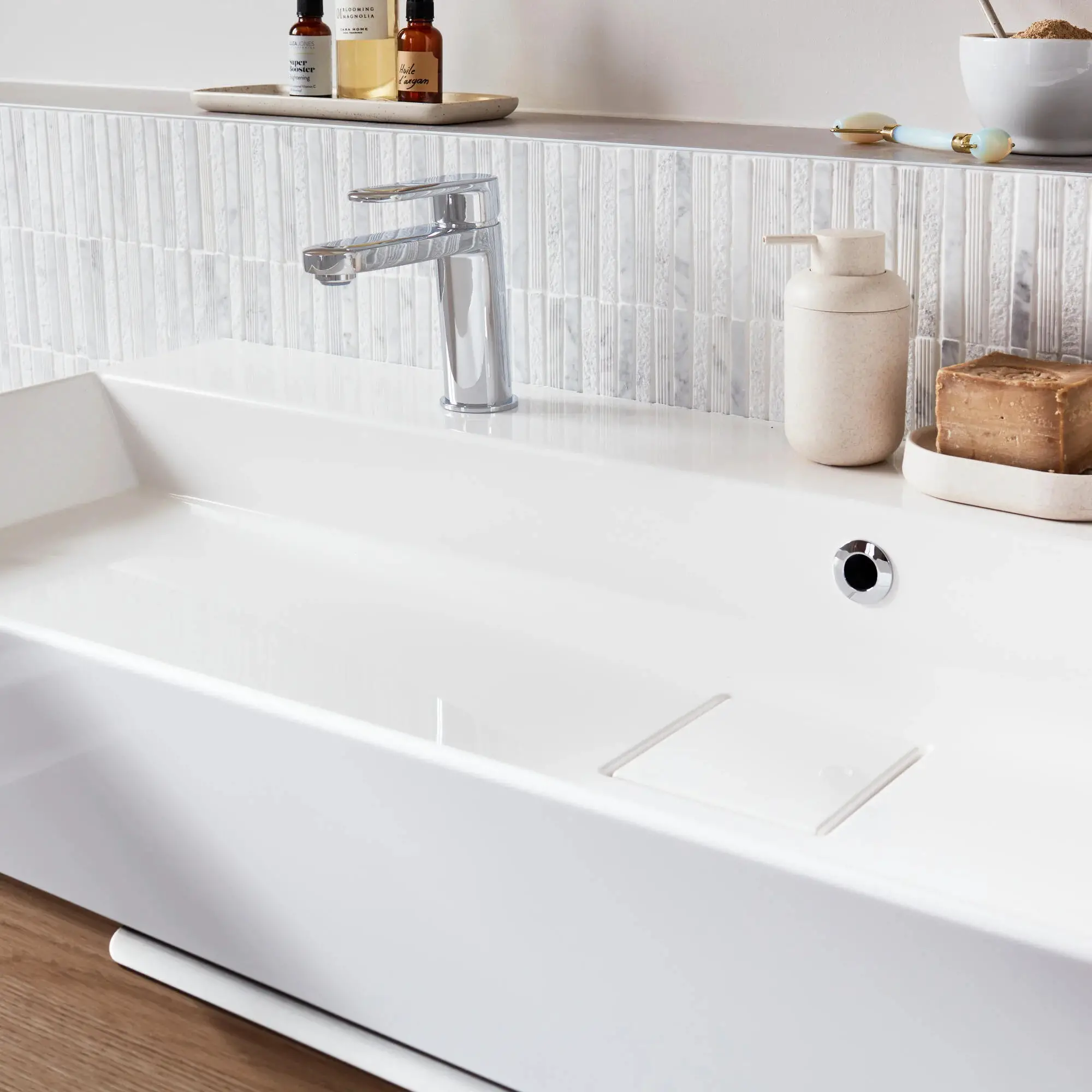 自然风格迷你洗衣间，实现家庭多功能设计-10